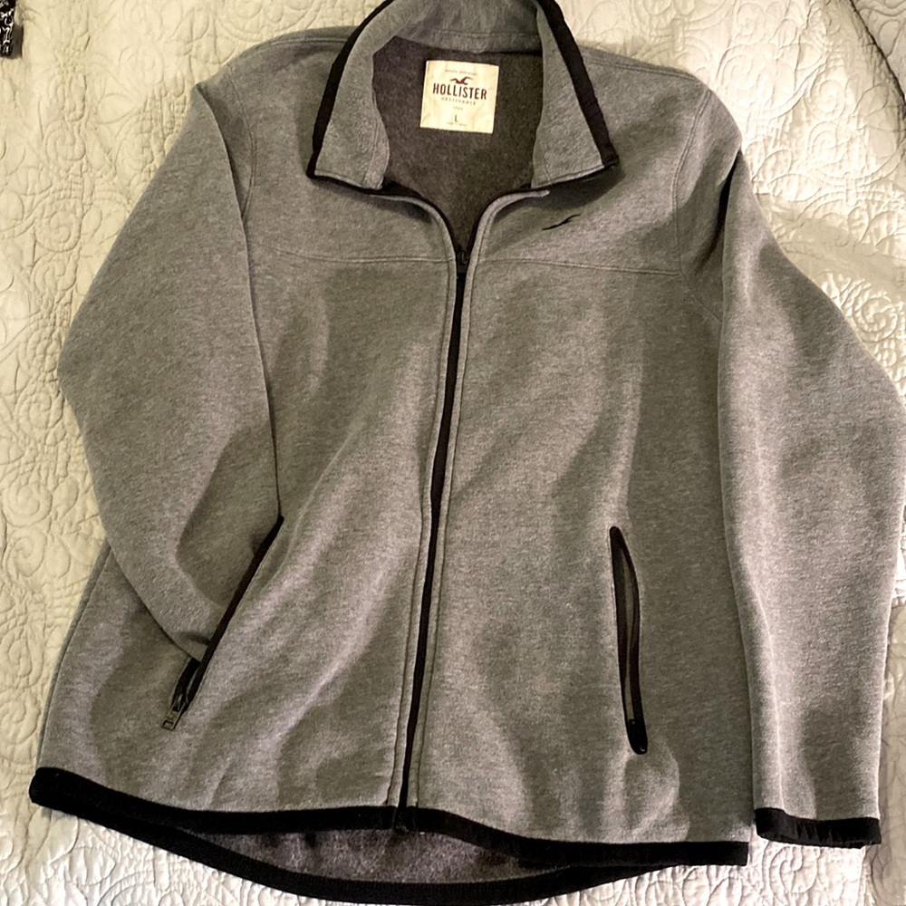 Hollister Gray & Black Zip up Sweatshirt Men’s Sz L